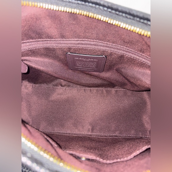 Coach Laurel Crossbody & Shoulder Collection | Medium, Mini & Double Zip Wallet - Picture 7 of 16